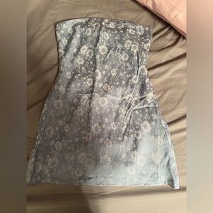 NWT Size 6 Princess Polly blue and white floral dress